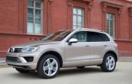 Volkswagen Touareg E  2015 - Cần bán Volkswagen Touareg đời 2016, màu nâu, xe nhập giá 2 tỷ 745 tr tại Hậu Giang