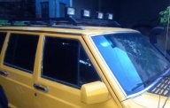 Jeep Cherokee 1994 - Bán xe Jeep Cherokee đời 1994, màu vàng, nhập khẩu nguyên chiếc chính chủ giá 134 triệu tại Tp.HCM