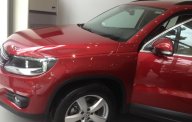 Volkswagen Tiguan 2016 - Bán ô tô Volkswagen Tiguan 2016, màu đỏ, nhập khẩu nguyên chiếc, tặng 3 năm bảo dưỡng miễn phí giá 1 tỷ 499 tr tại Đồng Nai