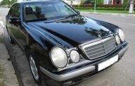 Mercedes-Benz E class Elegance 2002 - Cần bán Mercedes Elegance đời 2002, màu đen ít sử dụng giá 325 triệu tại Thanh Hóa