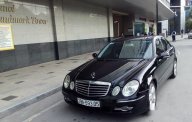 Mercedes-Benz E200 2006 - Bán ô tô Mercedes năm 2006, màu đen giá 425 triệu tại Hà Nội