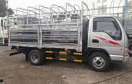 JAC HFC 2017 - Bán xe tải 2 tấn, 2.4 tấn thùng bạt kín tại Thái Bình, máy Isuzu, bảo hành 3 năm giá 325 triệu tại Thái Bình