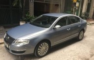 Volkswagen Passat 2010 - Chính chủ bán Volkswagen Passat đời 2010, màu xanh lam giá 680 triệu tại Hà Nội