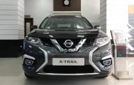 Nissan X trail  2.5 SV Luxury 4WD 2018 - Bán xe Nissan X trail 2.5 SV Luxury 4WD sản xuất năm 2018, màu đen giá 1 tỷ 75 tr tại Quảng Ninh