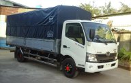 Hino 300 Series XZU720L 2018 - Bán ô tô tải thùng kín Hino 300 Series XZU720l đời 2018, màu trắng giá 660 triệu tại Hà Nội