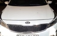 Kia Cerato MT 2016 - Bán Kia Cerato MT đời 2016, màu trắng chính chủ, giá tốt giá 469 triệu tại Tp.HCM