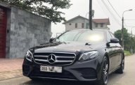 Mercedes-Benz E class E300 AMG 2016 - Cần bán Mercedes E300 AMG Sx 2016, model 2017, đăng ký lần đầu 7/2017 giá 2 tỷ 400 tr tại Hà Tĩnh