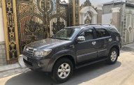 Toyota Fortuner V  2011 - Bán Fortuner V 2011 xám lông chuột, xe gia đình giữ mới giá 565 triệu tại Tp.HCM