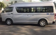 Toyota Hiace 2.7 2017 - Bán Toyota Hiace 2.7 đời 2017, màu bạc, nhập khẩu nguyên chiếc  giá 620 triệu tại Tp.HCM