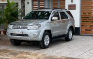 Toyota Fortuner  V   2009 - Bán xe Toyota Fortuner V đời 2009, màu bạc, giá tốt giá 463 triệu tại Tp.HCM