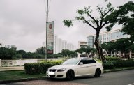 BMW 3 Series 320I 2010 - Cần bán em BMW 320i ĐKLĐ 2010, màu trắng giá 450 triệu tại Tp.HCM