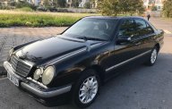 Mercedes-Benz E class E240 AT 2001 - Cần bán Mercedes E240 gia đình đời 2001, màu đen chính chủ, 188 triệu giá 188 triệu tại Hà Nội