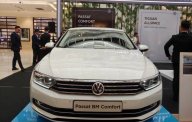 Volkswagen Passat 2018 - Bán xe Volkswagen Passat đời 2018, màu trắng, xe nhập giá 1 tỷ 380 tr tại Bình Dương