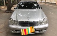 Mercedes-Benz C class 2005 - Bán Mercedes đời 2005, màu bạc, xe gia đình giá 235 triệu tại Tp.HCM