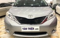 Toyota Sienna 2010 - Cần bán xe Toyota Sienna sản xuất năm 2010, màu bạc, nhập khẩu nguyên chiếc, giá 890tr giá 890 triệu tại Khánh Hòa