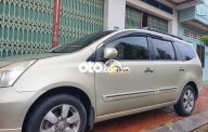 Nissan Grand livina   2010 - Cần bán Nissan Grand livina năm sản xuất 2010, màu vàng cát giá 260 triệu tại Bình Định