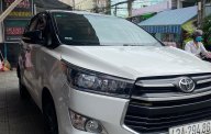 Cần bán lại xe Toyota Innova MT năm 2017, màu trắng giá 450 triệu tại Đà Nẵng