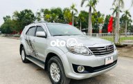 Toyota Fortuner   G   2012 - Bán Toyota Fortuner G sản xuất 2012, màu bạc xe gia đình giá 525 triệu tại Nghệ An