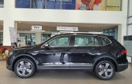 Volkswagen Tiguan Elegance 2022 - Volkswagen Vũng Tàu bán Tiguan Elegance 2022 màu đen - Giảm khủng đến 50% thuế TB, tặng BHVC, có xe giao ngay, đủ màu giá 1 tỷ 699 tr tại BR-Vũng Tàu