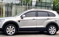 Chevrolet Captiva 2011 - Cần bán gấp Chevrolet Captiva sản xuất năm 2011, màu bạc giá cạnh tranh giá 320 triệu tại Vĩnh Long