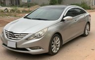 Hyundai Sonata 2011 - Cần bán lại xe Hyundai Sonata sản xuất 2011, màu bạc giá 405 triệu tại Thái Nguyên
