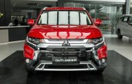 Bán xe Mitsubishi Outlander năm 2020, màu đỏ giá 825 triệu tại Bình Định