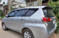 Cần bán lại xe Toyota Innova 2.0E sản xuất năm 2016, màu bạc xe gia đình giá 460 triệu tại Đà Nẵng