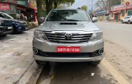 Toyota Fortuner 2014 - Cần bán lại xe Toyota Fortuner 2.5G 4x2 MT năm sản xuất 2014, màu bạc số sàn giá 650 triệu tại Hà Giang