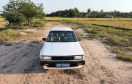 Nissan Bluebird 1985 - Màu trắng, số sàn giá 32 triệu tại Tây Ninh