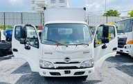 Hino XZU 2022 - Tải chở 1,9 tấn - Thùng 4,6m - KM bảo hiểm thân xe giá 750 triệu tại Tp.HCM