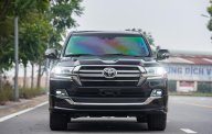 Toyota Land Cruiser 2018 - Xe màu đen, xe nhập giá 5 tỷ 950 tr tại Hà Nội