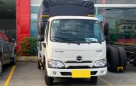 Hino 300 Series 2022 - Xe tải Hino 1.9 tấn thùng mui bạt chạy Tết 2023 giá 679 triệu tại Tp.HCM