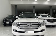 Toyota Land Cruiser VX 2016 - Toyota Landcruiser VX 4.6V8 sản xuất năm 2016 màu trắng nội thất kem. Xe đăng ký biển Hà Nội một chủ từ đầu giá 3 tỷ 200 tr tại Hà Nội