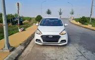 Hyundai i10 2019 - Chính chủ bán xe Hyundai i10 màu trắng sedan 2 đầu. giá 240 triệu tại Nam Định