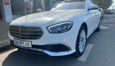 Mercedes-Benz E200 2021 - Cần bán xe màu trắng giá 2 tỷ 59 tr tại Tp.HCM