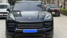 Porsche Cayenne R=Turbo 2018 - Porsche Cayenne sản xuất năm 2018 một chủ từ đầu. Động cơ 3.0V6 Turbo , xe được chủ lên gói đồ 1,7 tỷ giá 3 tỷ 250 tr tại Hà Nội