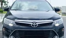 Toyota Camry 2017 - Toyota Camry 2.0E 2017 chính chủ xe đẹp đi lướt bảo dưỡng full hãng. giá 635 triệu tại Tp.HCM