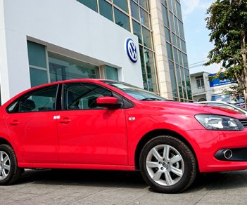 Volkswagen Polo   2015 - Bán Volkswagen Polo 2015 đời 2015, màu đỏ, nhập khẩu nguyên chiếc  