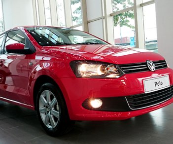 Volkswagen Polo   2015 - Bán Volkswagen Polo 2015, màu đỏ, xe nhập, giá tốt