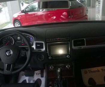 Volkswagen Touareg 3.6L V6 2015 - Bán Volkswagen Touareg 3.6L V6 đời 2015, màu nâu đen, nhập khẩu, khuyến mãi hấp dẫn