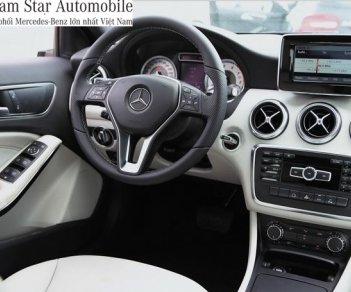 Mercedes-Benz A class  200 2016 - Bán ô tô Mercedes A200 đời 2016, có nhiều màu, nhập khẩu, giao xe ngay