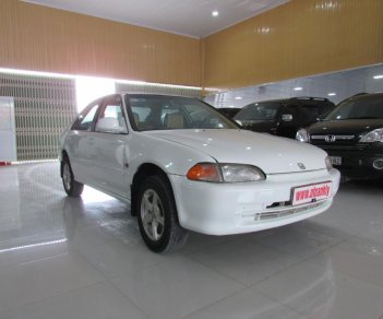 Honda Civic 2004 - Cần bán xe Honda Civic đời 2004, màu trắng