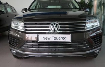 Volkswagen Touareg 2015 - Bán xe Volkswagen Touareg đời 2015, màu xanh, giá cạnh tranh và nhiều ưu đãi hấp dẫn