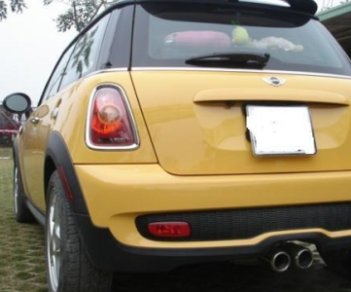 Mini Cooper S 2005 - Cần bán xe Mini Cooper S đời 2005 nhập khẩu Đức, màu vàng