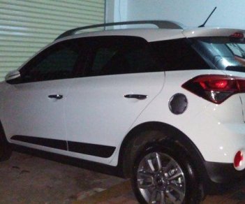 Hyundai i20 Active   2015 - Bán Hyundai i20 Active đời 2015, màu trắng giá cạnh tranh