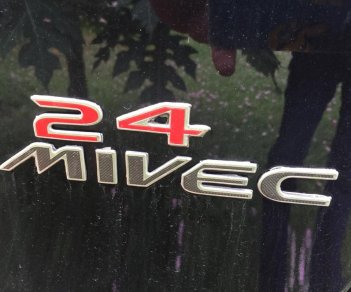 Mitsubishi Grandis 2.4 Mivec 2016 - Bán xe Mitsubishi Grandis 2.4 Mivec 2016, màu đen đẹp óng ánh