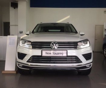 Volkswagen Touareg E  2015 - Cần bán xe Volkswagen Touareg E đời 2015, màu trắng, nhập khẩu