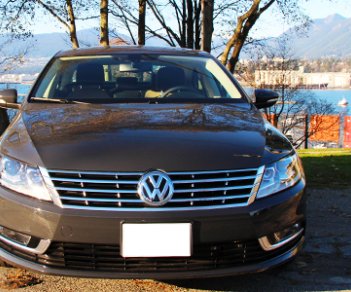 Volkswagen Passat CC 2013 - Bán Volkswagen Passat CC 2013, màu đen, nhập khẩu nguyên chiếc, còn 1 chiếc duy nhất
