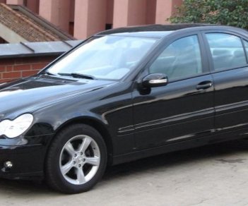 Mercedes-Benz C class 200 2003 - Tôi cần bán lại xe Mercedes 200 đời 2003, màu đen, nhập khẩu xe gia đình, 268tr