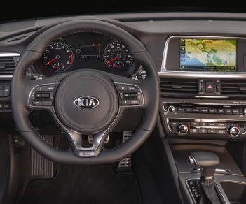 Kia Optima 2.0 AT 2016 - Cần bán Kia Optima 2.0 AT đời 2016, màu trắng, xe nhập. LH 0942.59.09.38